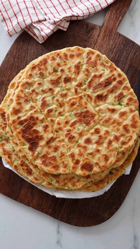 theloopywhisk 게시물 이미지: Officially the softest gluten-free flatbread...