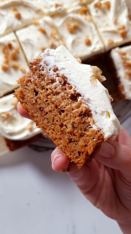 theloopywhisk 게시물 이미지: The only gluten-free carrot cake recipe you'll...
