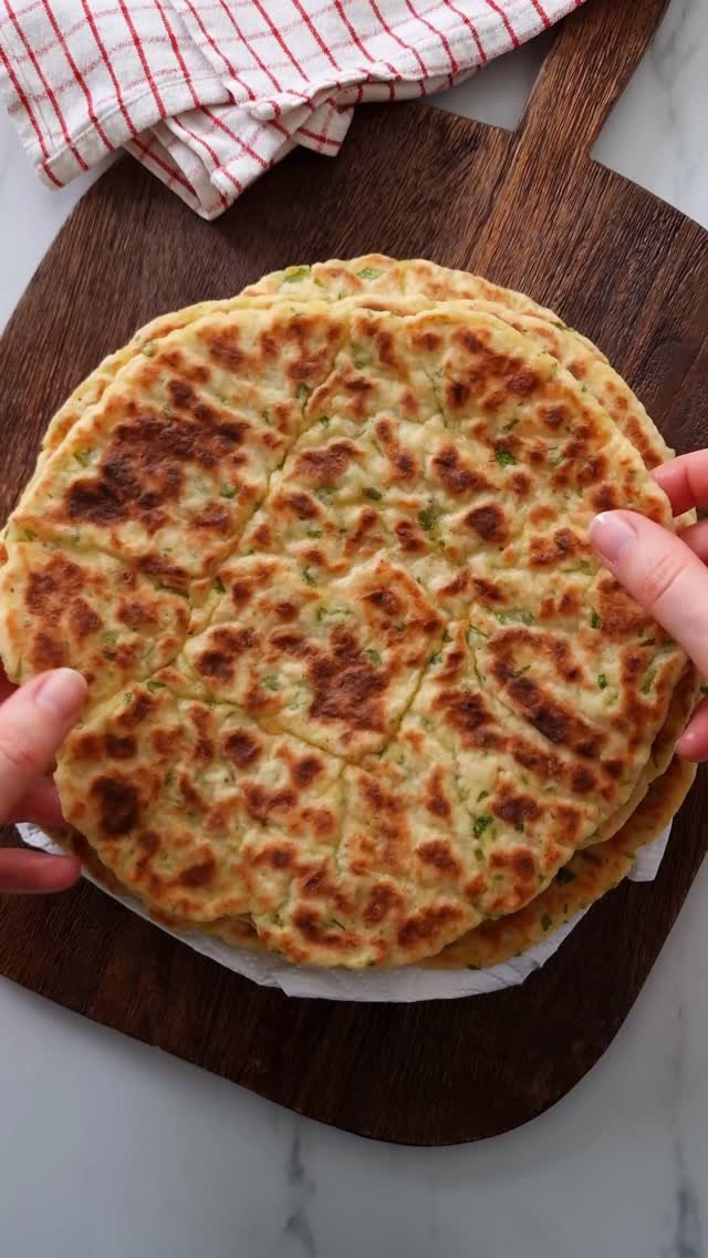 theloopywhisk 게시물 이미지: Definitely the softest gluten-free flatbread...