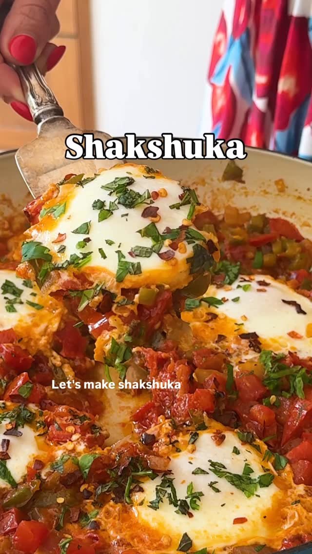 themediterraneandish 게시물 이미지: If you have tomatoes and a few eggs, you’re...