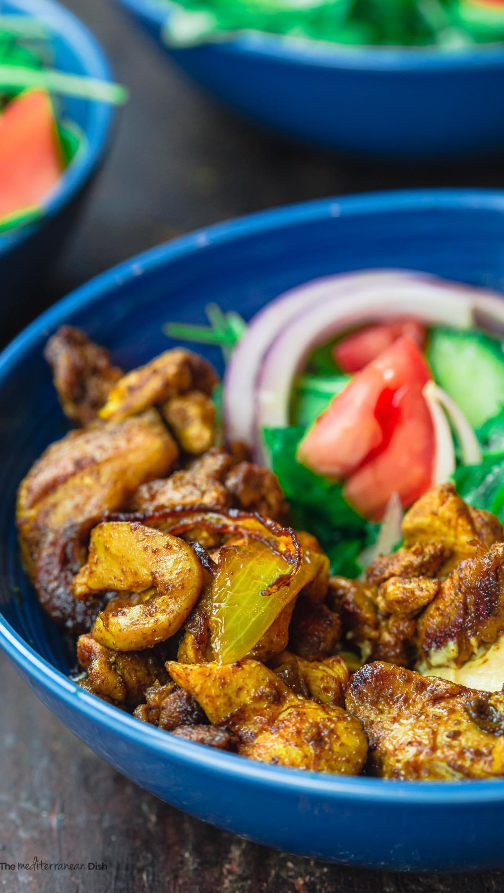 themediterraneandish 게시물 이미지: Chicken Shawarma Bowls 🙌 Juicy chicken rubbed...