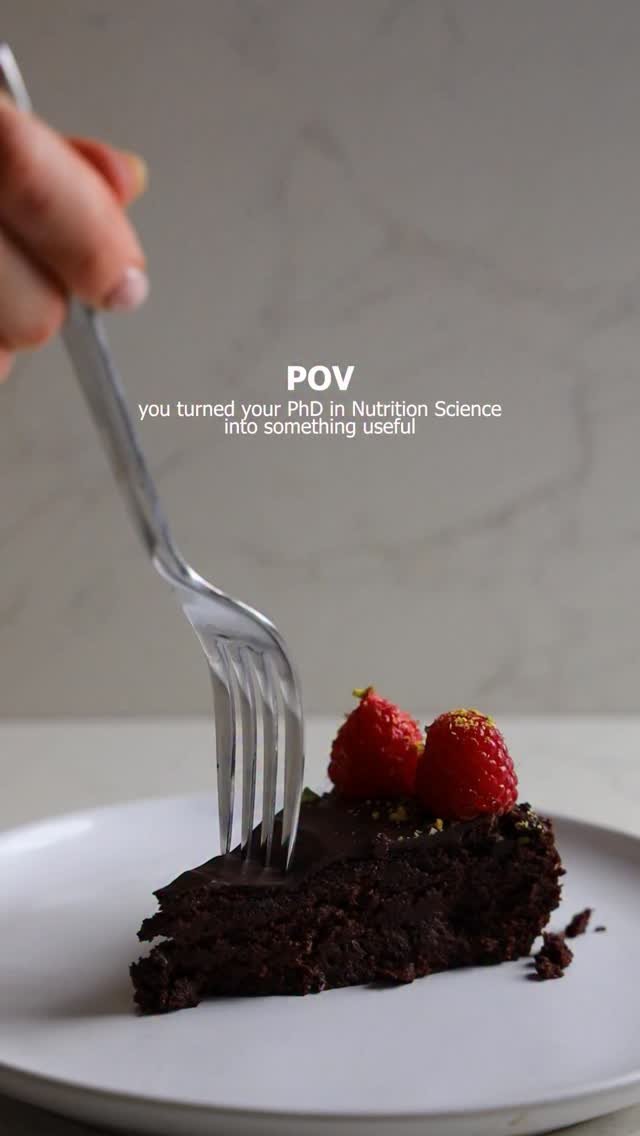 thenutritionreporter 게시물 이미지: Just over here trying to make the student loan...