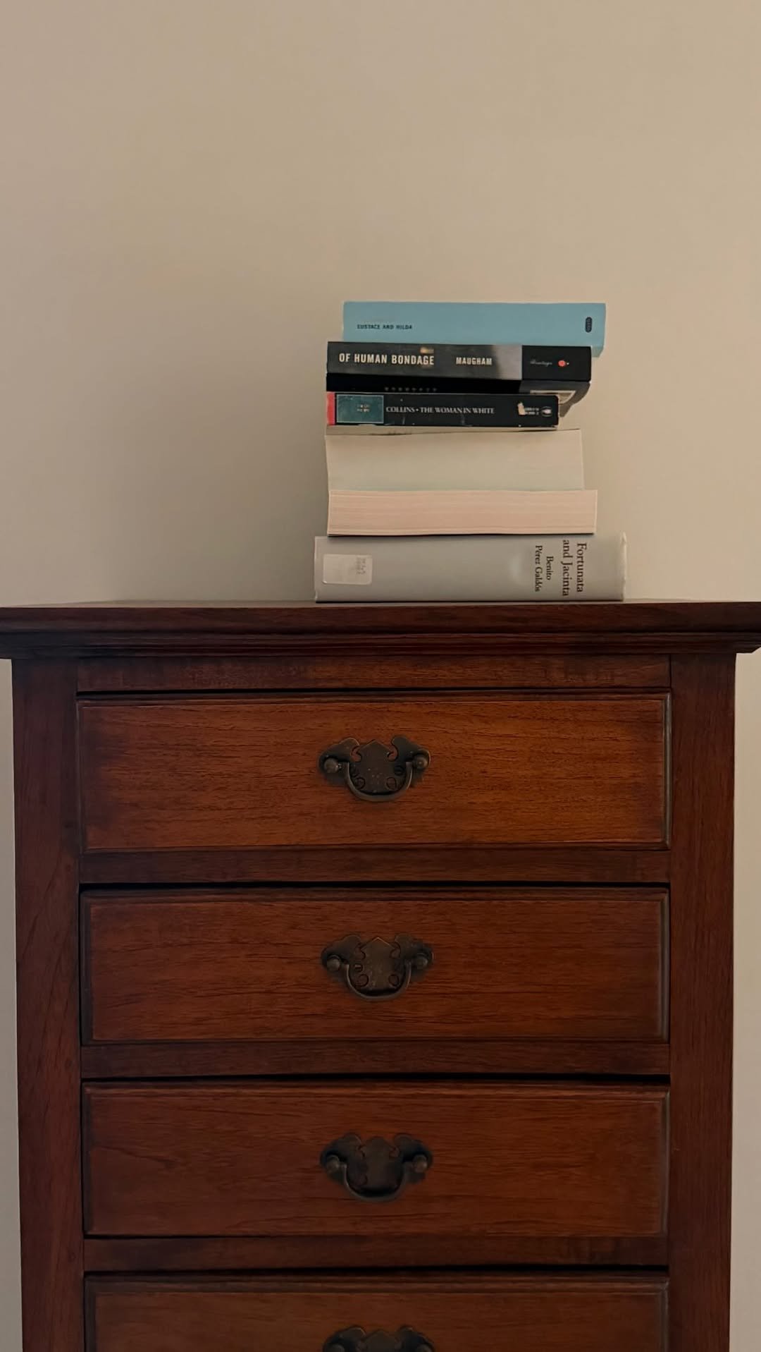thepostofficegirl 게시물 이미지: Winter is also for tomes. Which one should I...