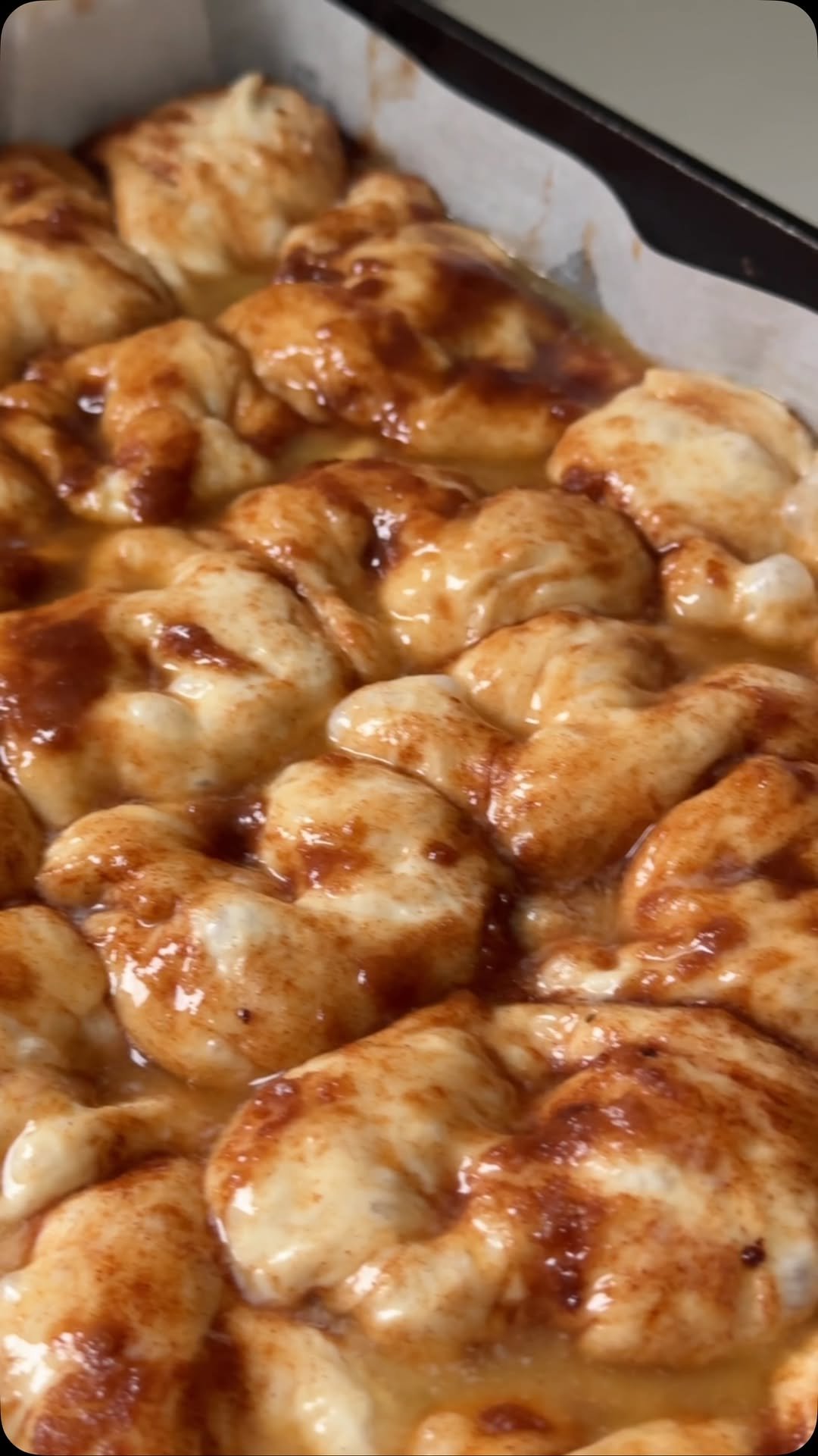 thepurplecupcake_ 게시물 이미지: Cinnamon bite focaccia 🤤 Literally the perfect...