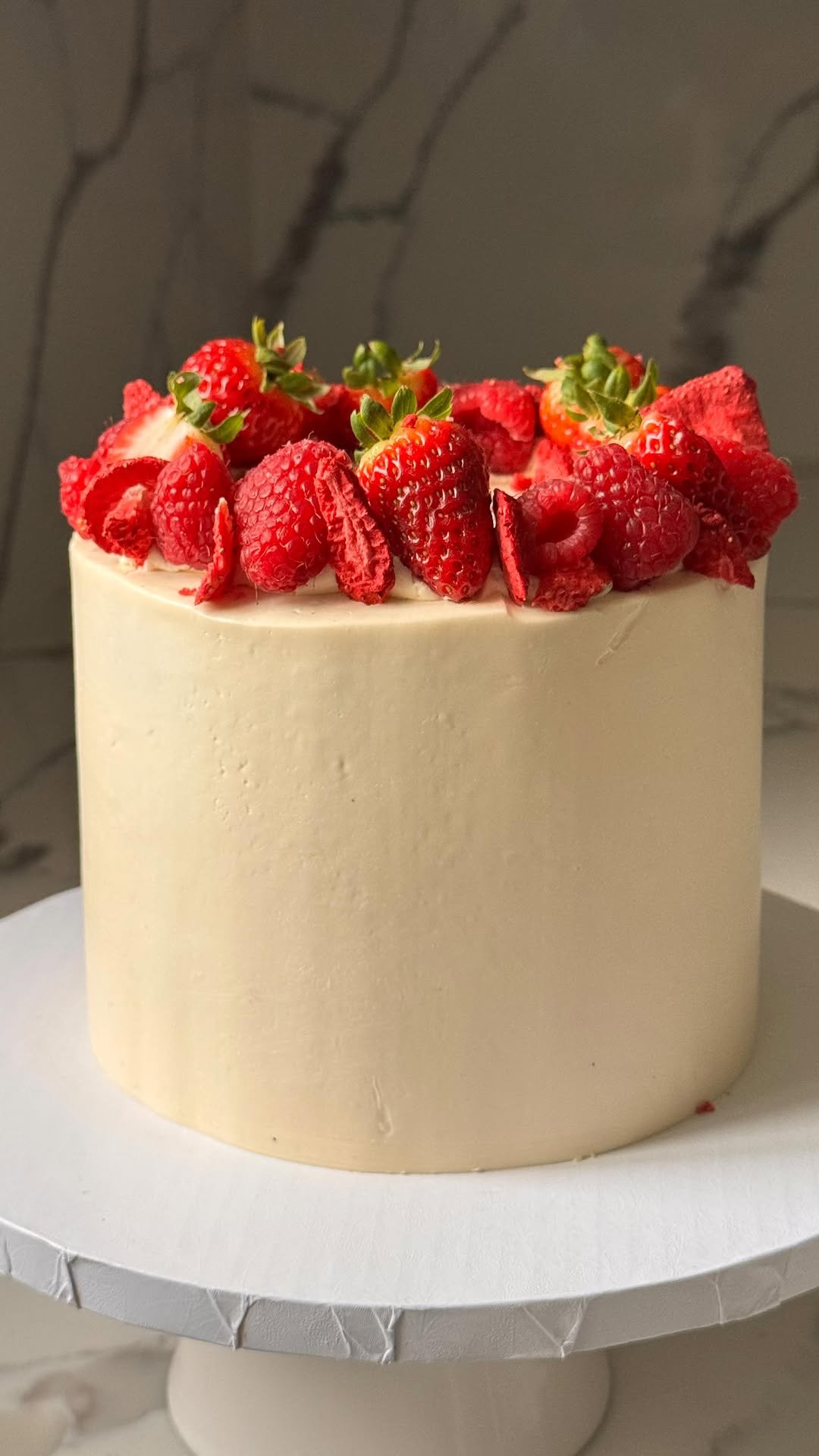 thepurplecupcake_ 게시물 이미지: A red velvet cake lovers dream 🤤