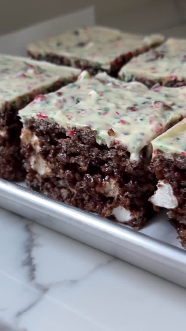 thepurplecupcake_ 게시물 이미지: Sorry. You’re stuck with a new holiday bake...