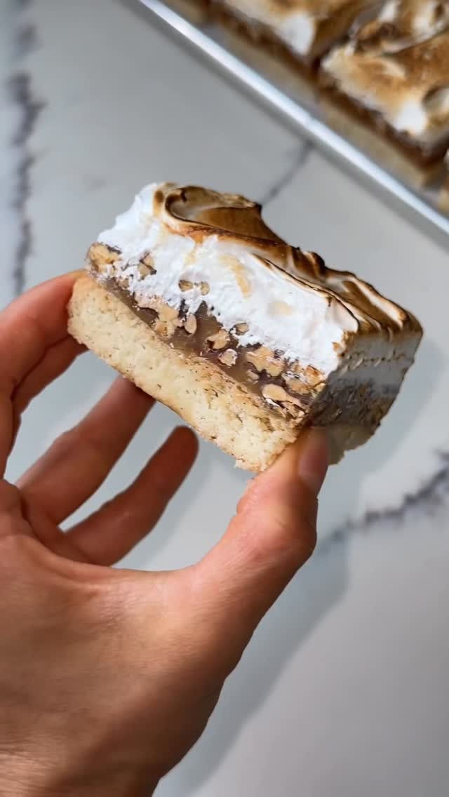 thepurplecupcake_ 게시물 이미지: This bar is literally half cookie and half...