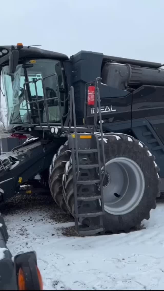 therockymountainfarmer 게시물 이미지: Fendt ideal 9 #farming #agriculture #fendt #sho