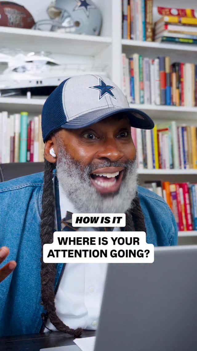 theshawnspeaks 게시물 이미지: Where is your attention going in your relationship?