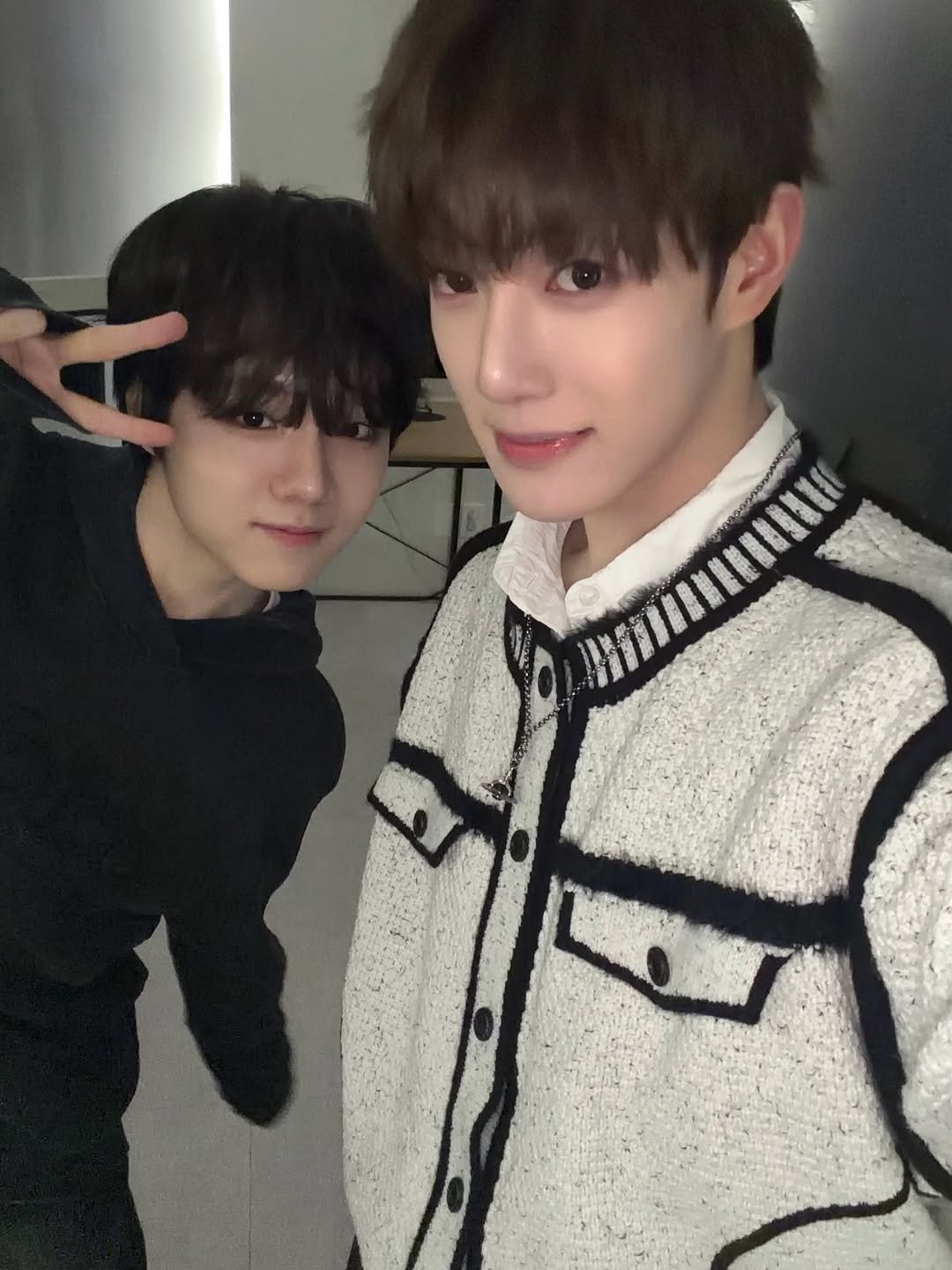 Photo by 더윈드 (The Wind) on March 20, 2026. May be an image of one or more people, bangs and text.