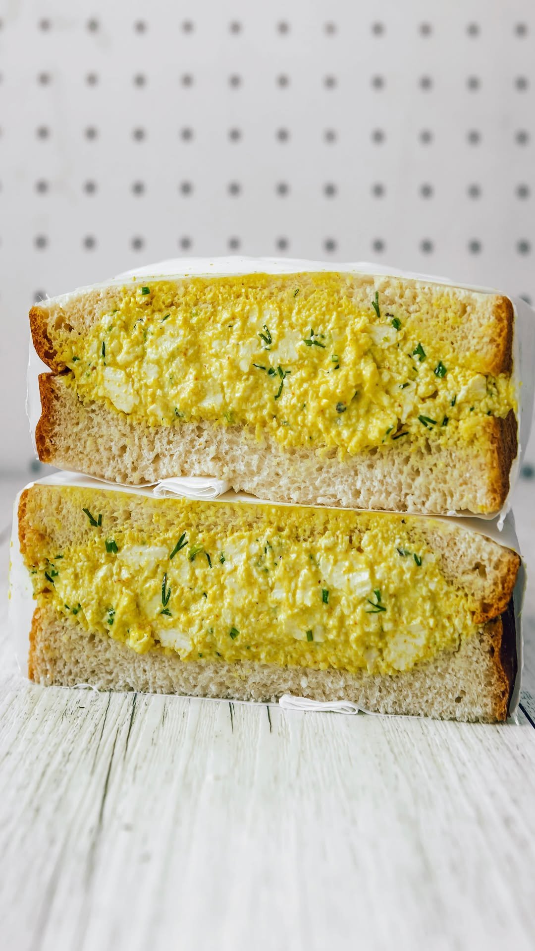 thrivingonplants 게시물 이미지: Tofu “Egg” Salad Sandwich 🥚🍞
👉 Comment...
