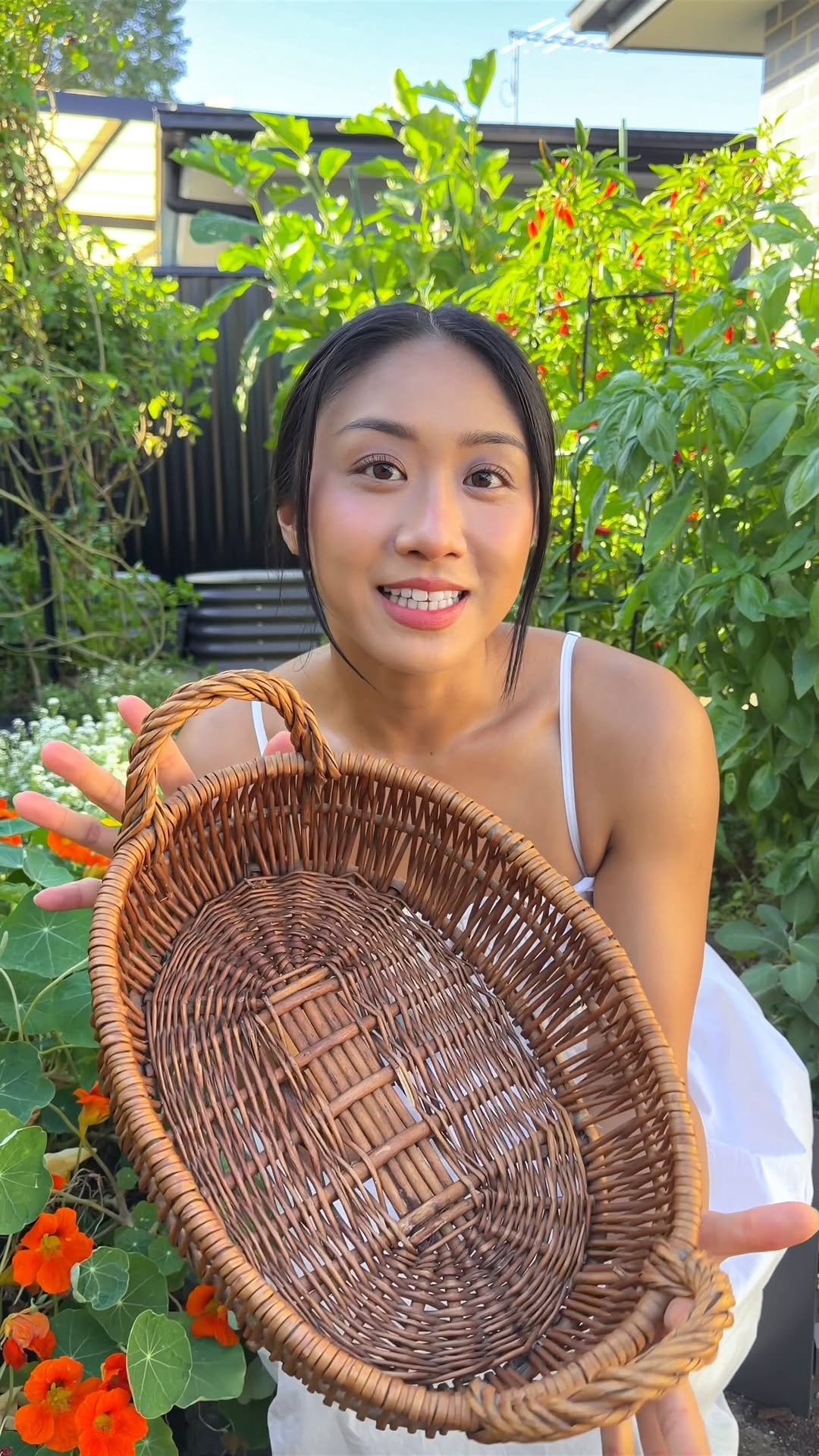 thrivingonplants 게시물 이미지: GARDEN HARVEST 🌿👩🏻‍🌾🧺 

I can’t believe we’re...