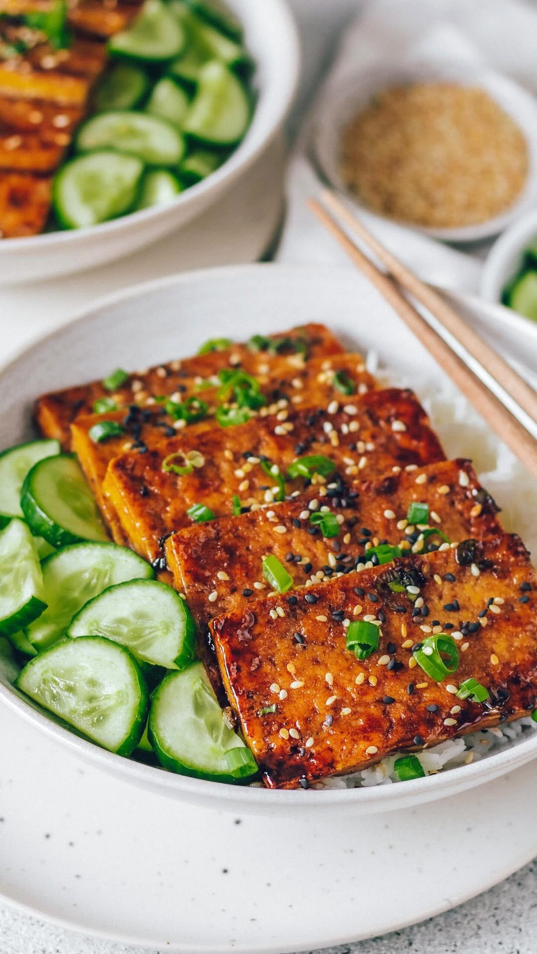 thrivingonplants 게시물 이미지: Crispy Pan Fried Tofu 😍 Comment 'RECIPE' below...