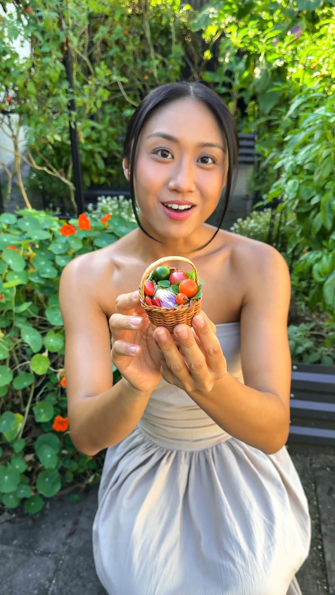 thrivingonplants 게시물 이미지: My BIGGEST harvest yet 🤯👩🏻‍🌾🌿Had to grab my...