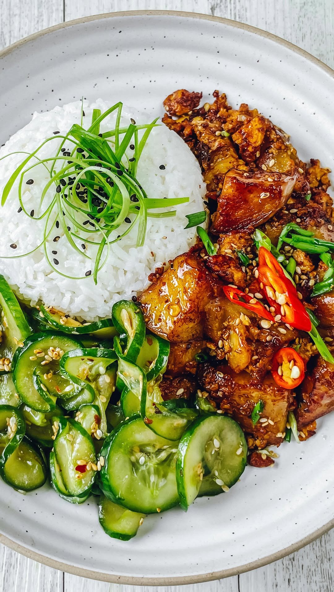 thrivingonplants 게시물 이미지: Eggplant & Tofu Mince 🍆 Want to convert any...