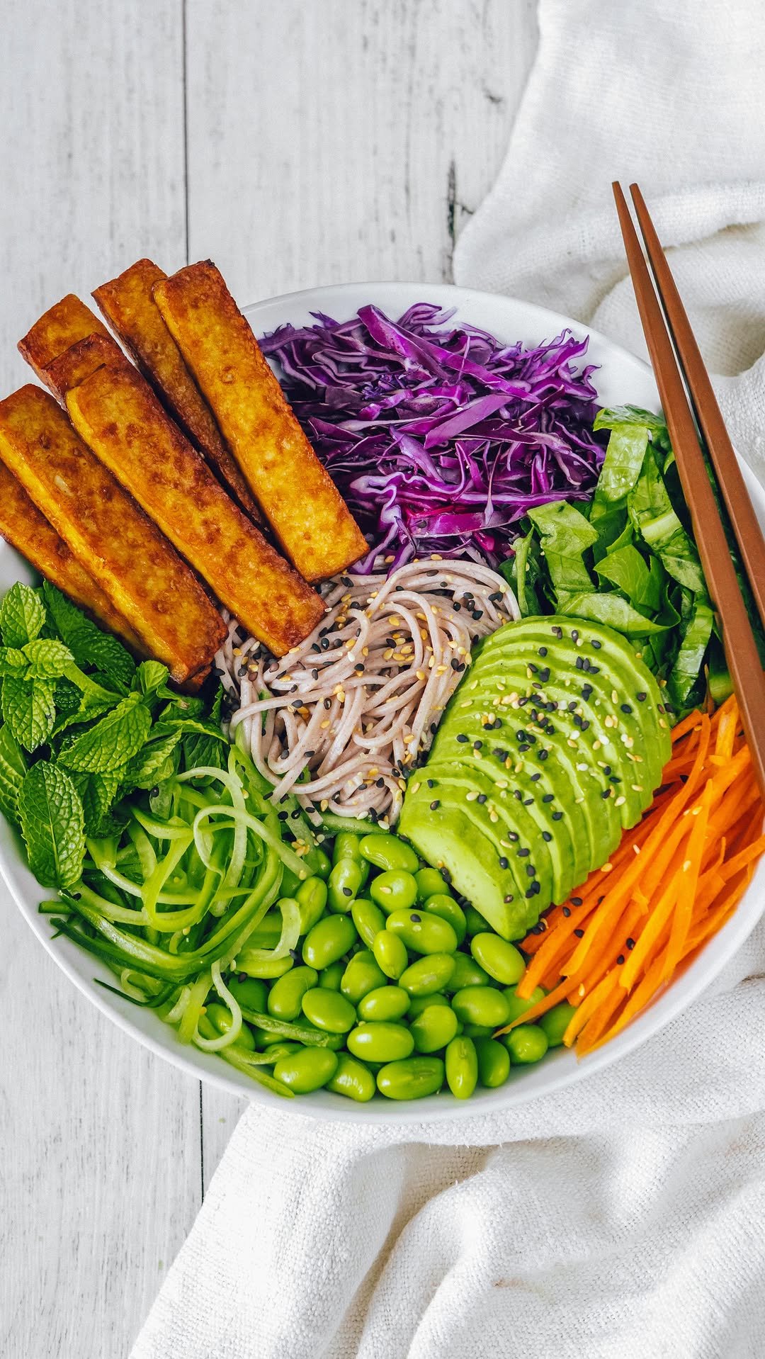 thrivingonplants 게시물 이미지: Spicy Maple Noodle Bowl 🥣🍁🌶️ Here’s a noodle...