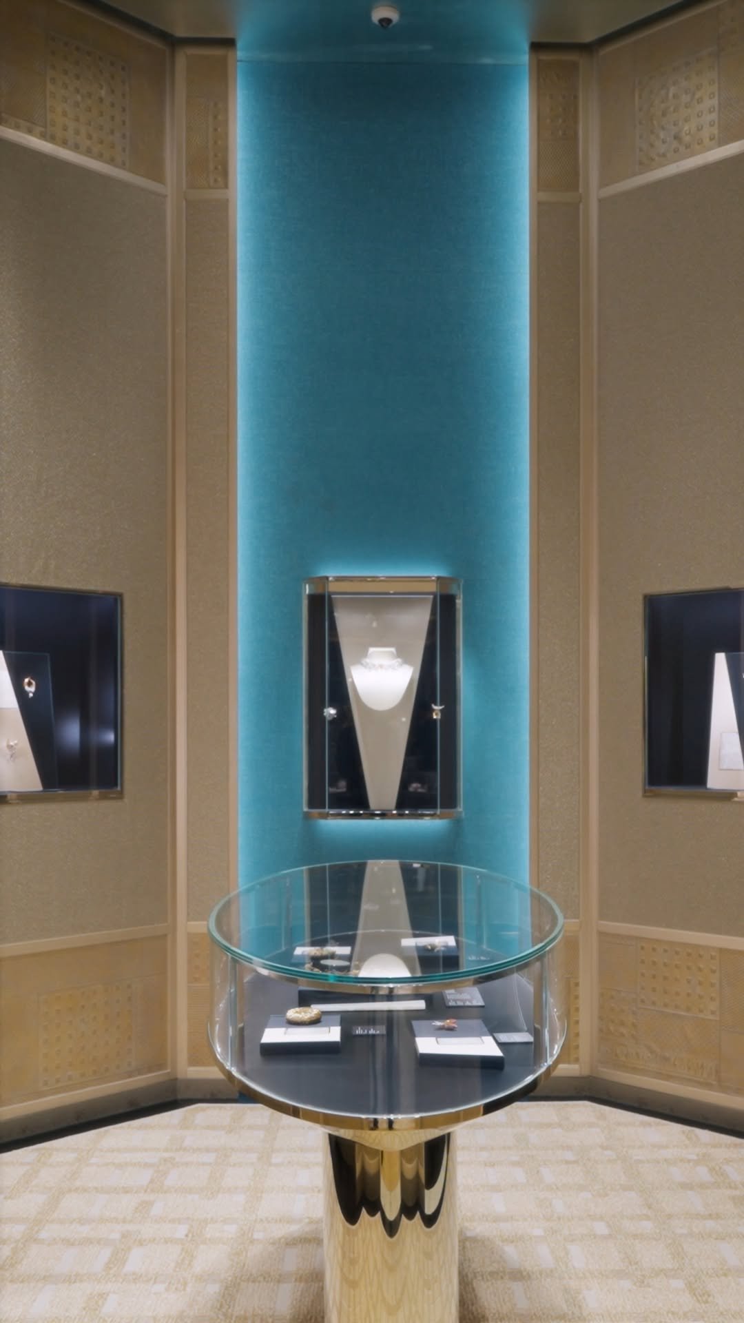 tiffanyandco 게시물 이미지: House ambassadors and friends of the House...