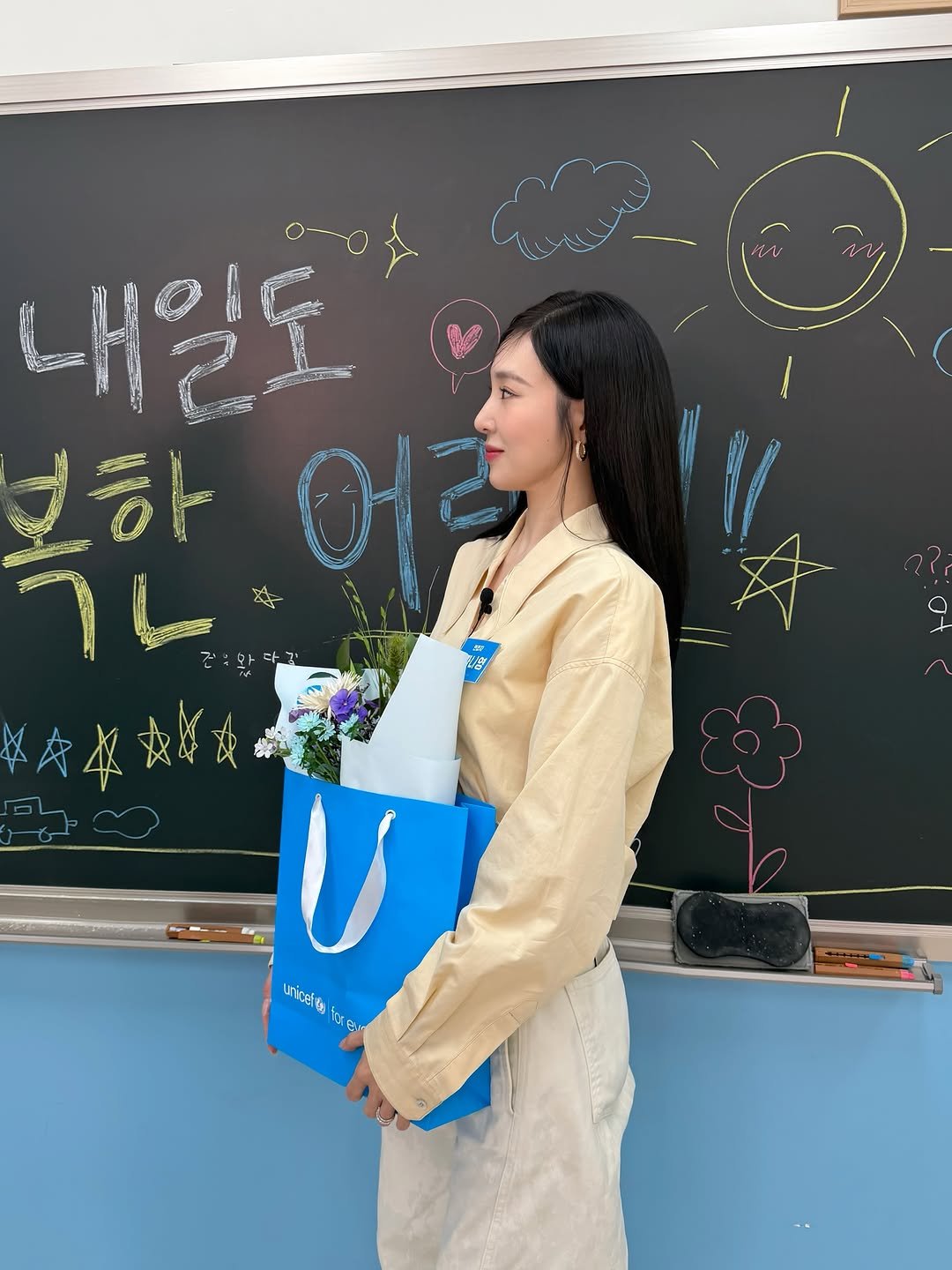 tiffanyyoungofficial 게시물 이미지: @unicef_kr 📋✔️