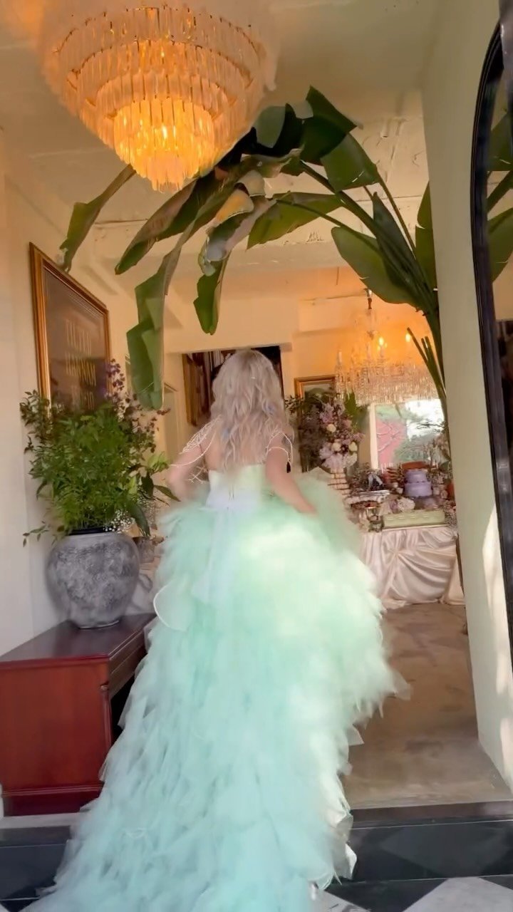 tiltedhannam 게시물 이미지: 우리 집에서, 우리답게💜
At our home, in our own...