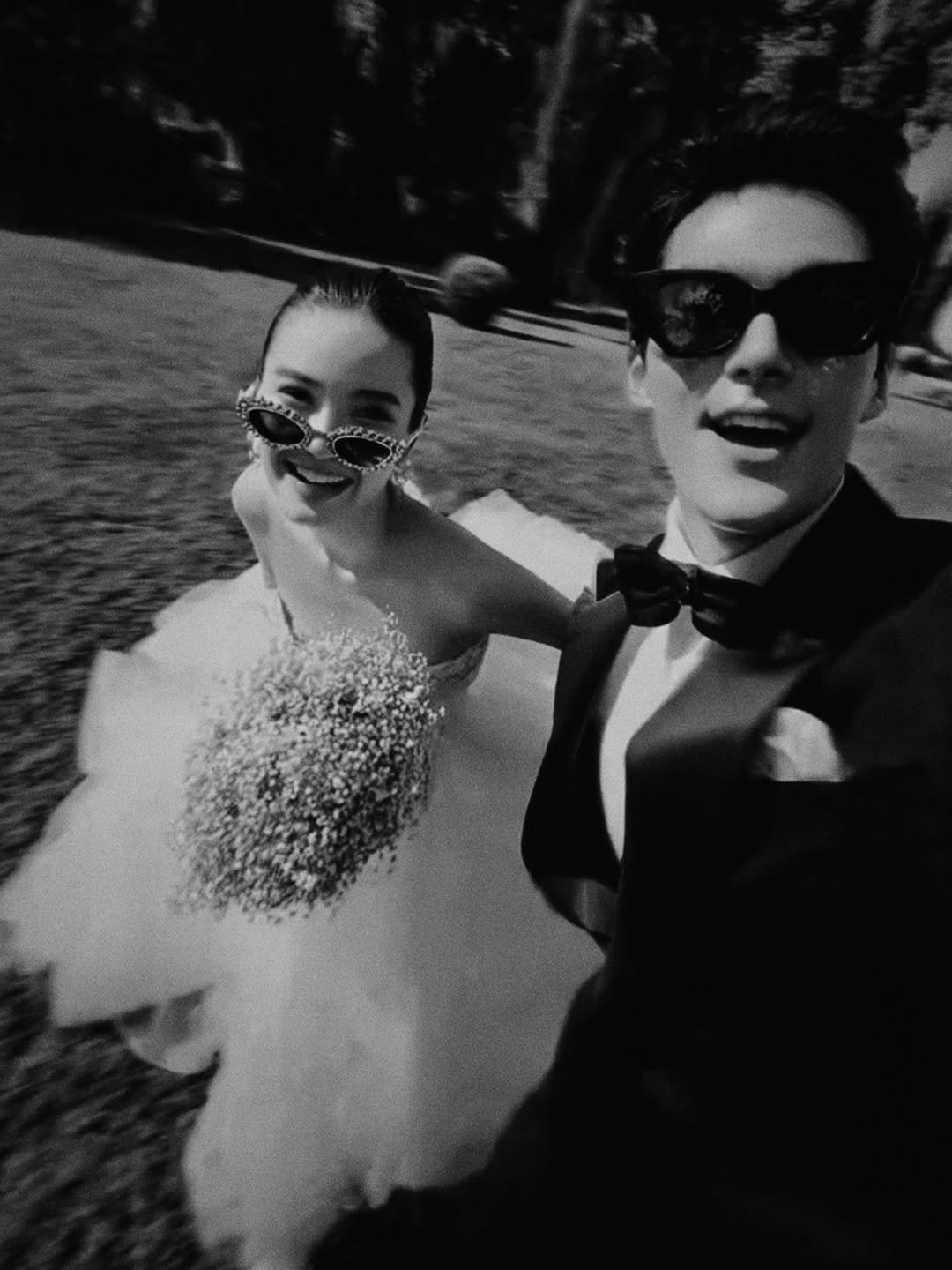 Photo by 틸티드 한남 on December 22, 2025. May be a black-and-white image of one or more people, makeup, dinner jacket and text.