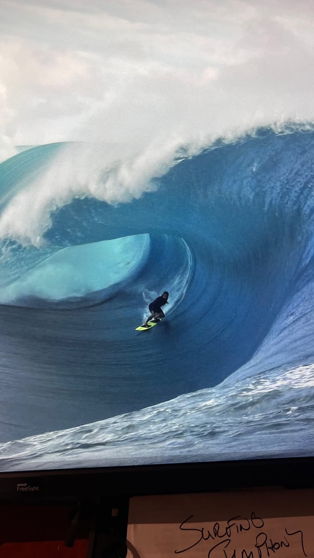 tim_bonython_swellchasers 게시물 이미지: Going back 13 years ago, Teahupoo FIRING!!...