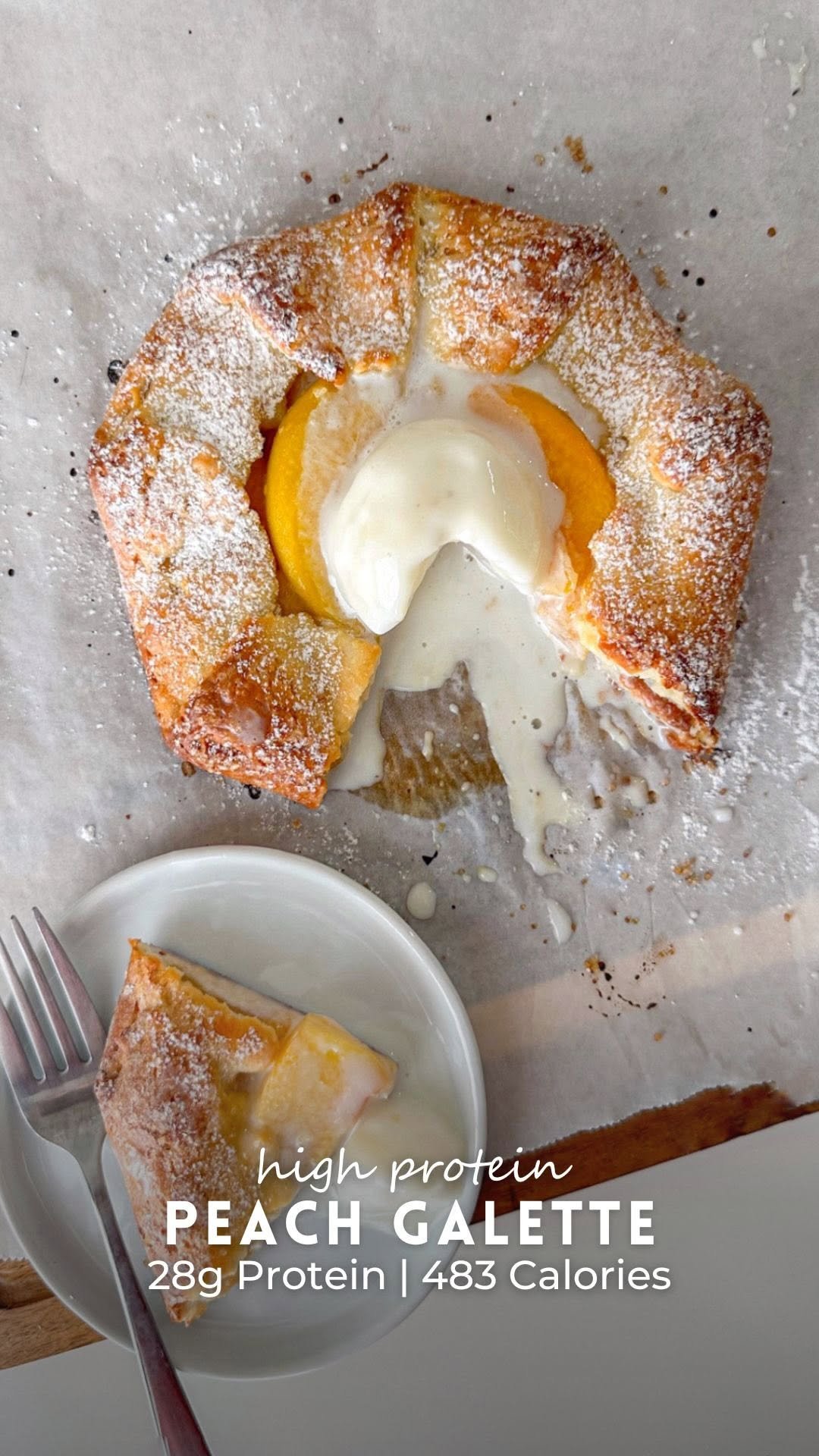 tishasveggieeats 게시물 이미지: This high-protein peach galette is the kind of...