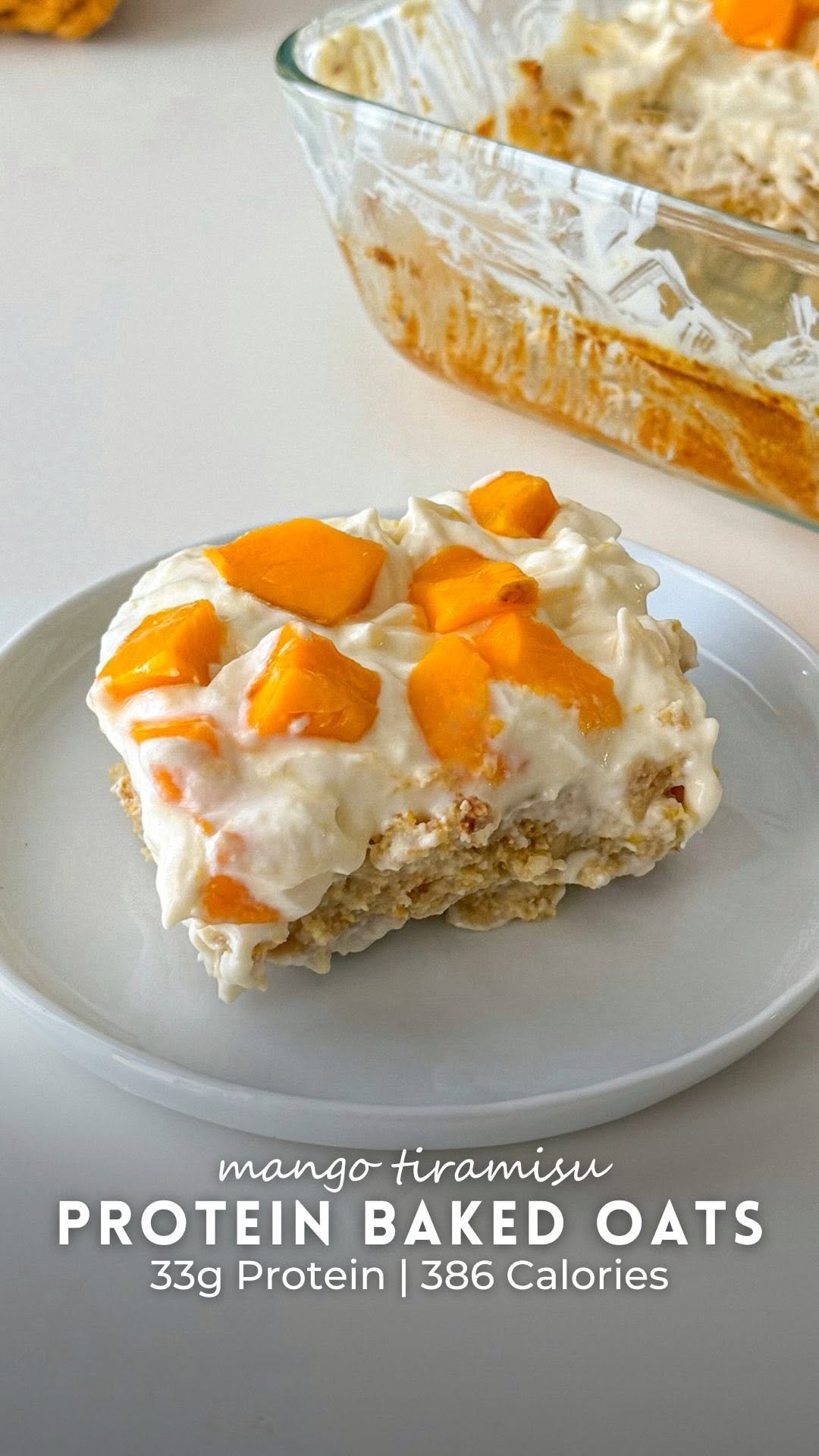 tishasveggieeats 게시물 이미지: These mango tiramisu protein baked oats are...