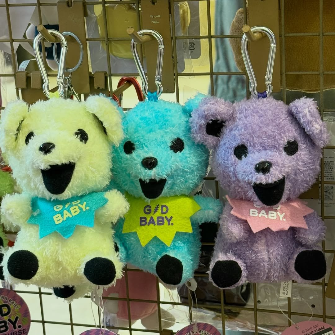 Photo by 늘헤 on December 29, 2025. May be an image of bear, toy and text that says 'BABY. BABY BABY OFE G/D BABY. BABY.'.