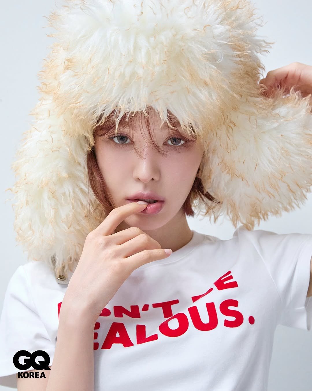 Photo shared by Wendy on September 30, 2025 tagging @gq_korea. May be an image of 1 person, bangs, makeup, hat, goosedown coat, fur, headdress, beret and text that says 'GQ KOREA ALŚUS.'.