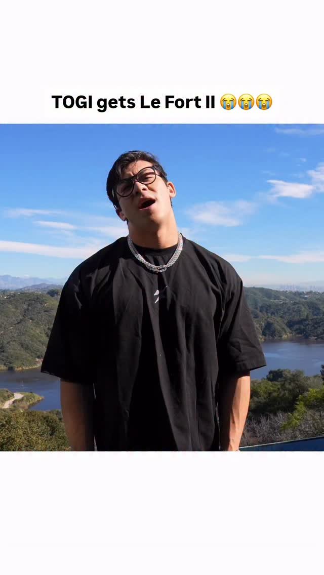 togi 게시물 이미지: Go watch the new YouTube video

Also my main...