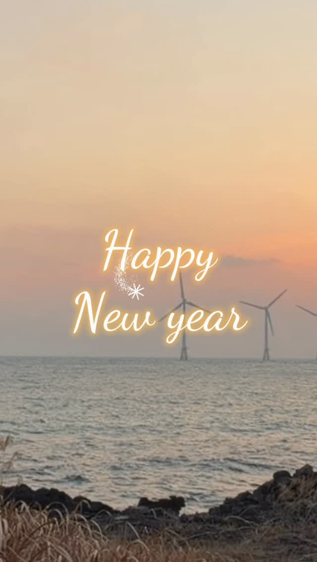 tomgirl_kr 게시물 이미지: Happy new year⭐️

여러분
올 한 해도 각자 계신 자리에서 수고...