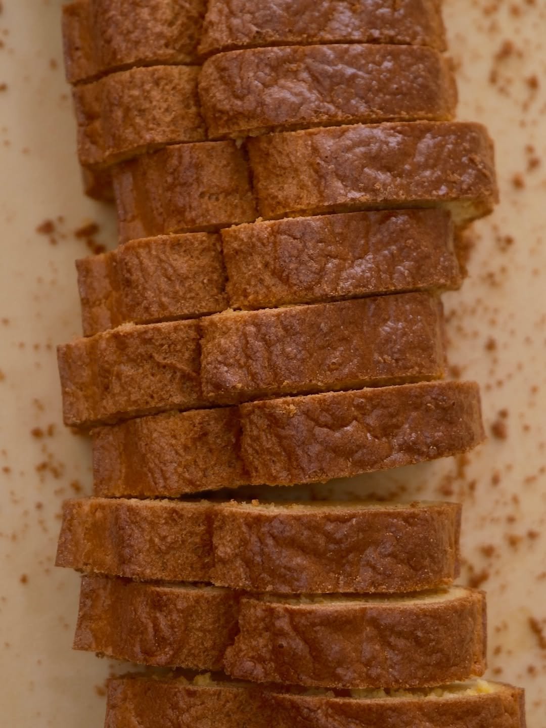 Photo by 톰리프 TOMLIF in 벡스코 with @tomlif_official. May be an image of babka, baked goods, toast and text.