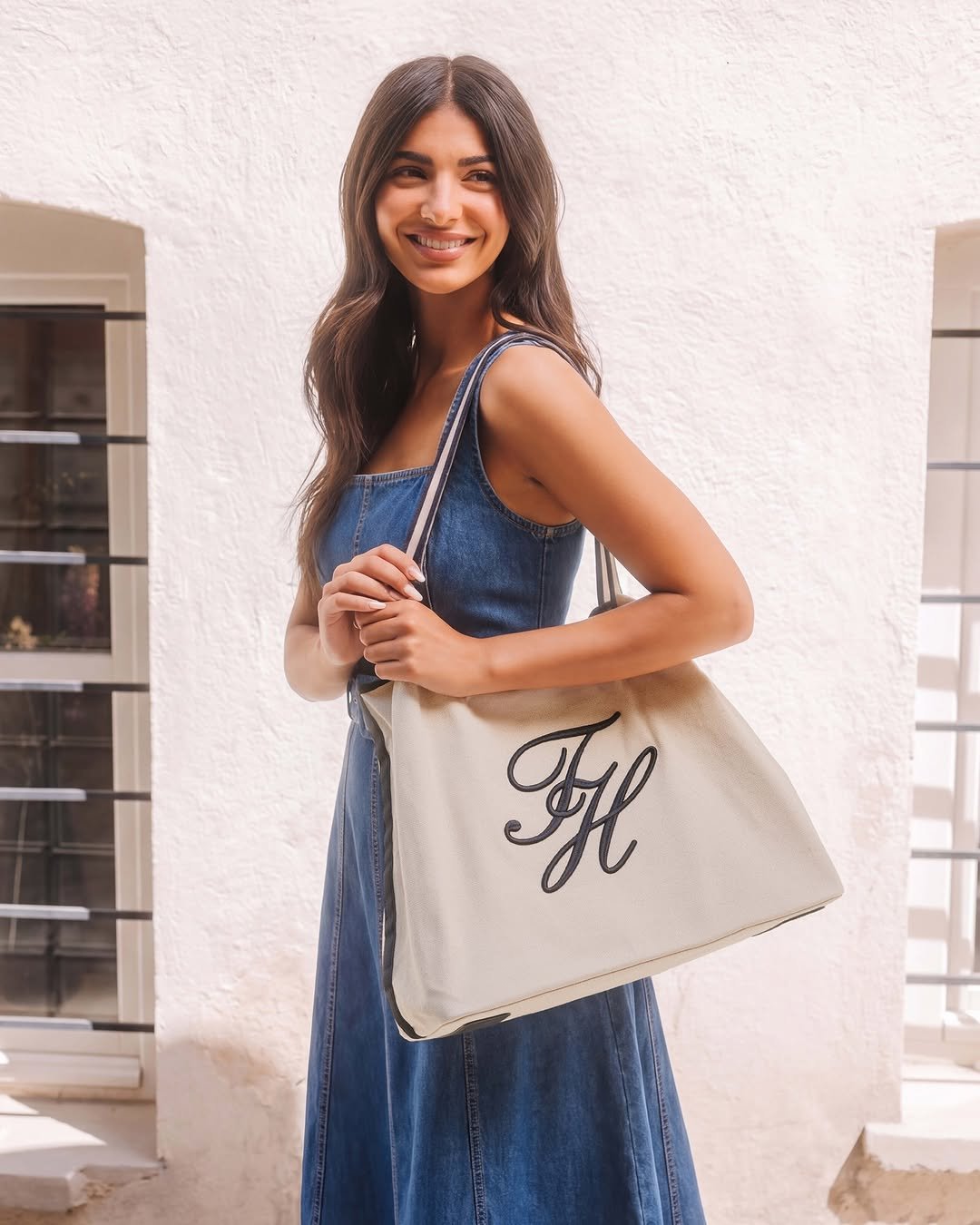 tommyhilfiger 게시물 이미지: One summer, three essentials. 
@la_mainoo...