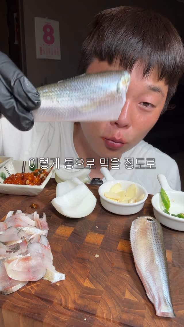tongsusan_ceo 게시물 이미지: ❌늦은 밤 시청금지❌전어 회 좋아하시는 분들 주목🙋🏻‍♂️

그래놓고 이 시간에...