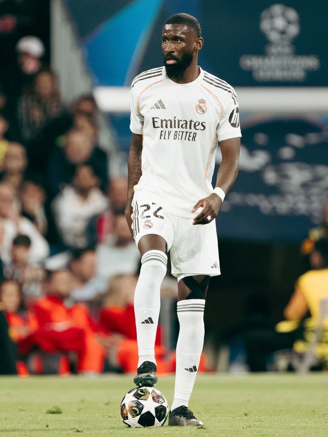 Photo shared by Antonio Rüdiger on April 07, 2026 tagging @fredsantosx. May be an image of ‎football, soccer, cleats, stadium and ‎text that says '‎E Emirates FLY BETTER 2く م‎'‎‎.