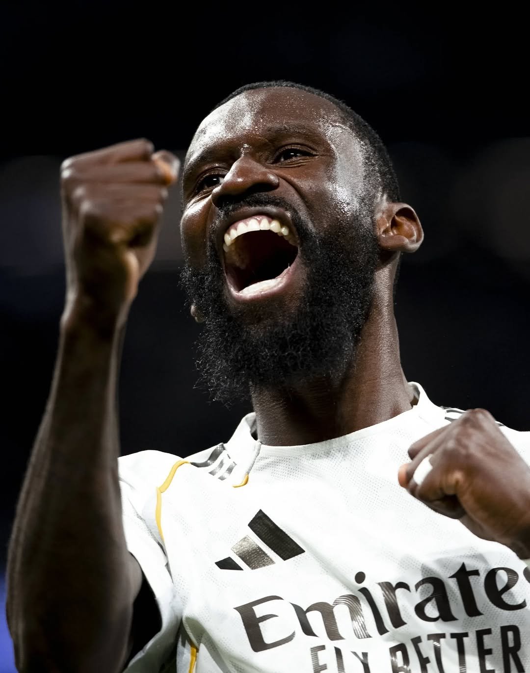 Photo by Antonio Rüdiger on March 14, 2026. May be an image of one or more people, beard, people playing football, people playing soccer, ball, crowd, stadium and text that says 'Emirate TY OITTER'.