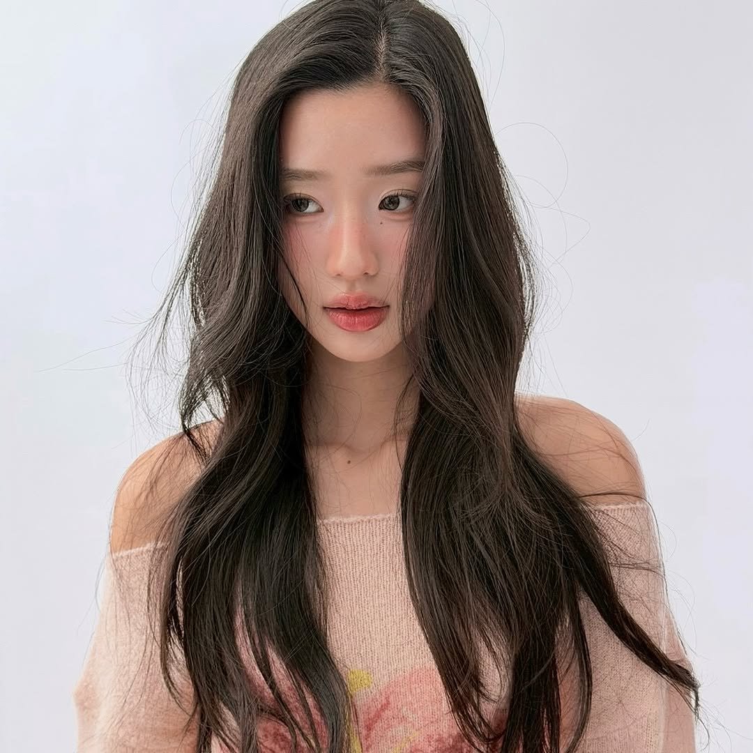 Photo shared by ตู / t u on December 25, 2025 tagging @sup.wong, and @yokkyy49. May be an image of one or more people, braids, makeup, top and text.