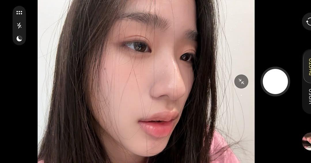 Photo by ตู / t u on April 18, 2026. May be a selfie of one or more people, hair and text.