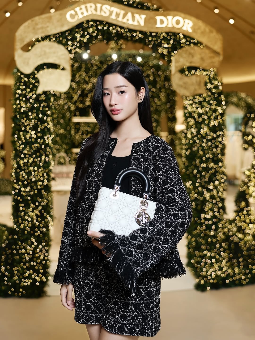 Photo shared by ตู / t u on November 13, 2025 tagging @dior. May be an image of text that says 'CHRISTIAN DIOR'.