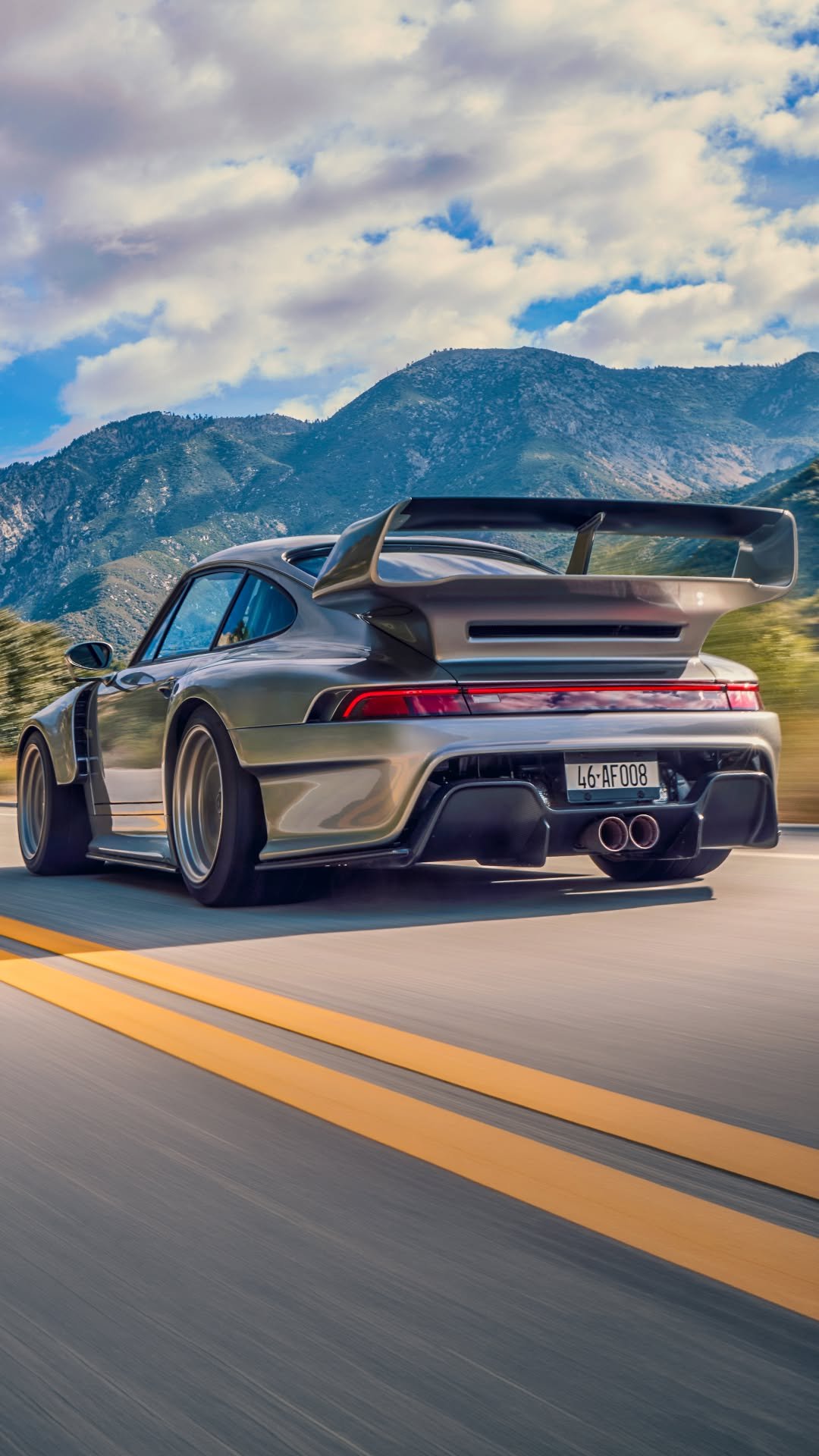 topgear 게시물 이미지: An '80s hero reborn with 1067bhp 🔥

🚗 Gunther...