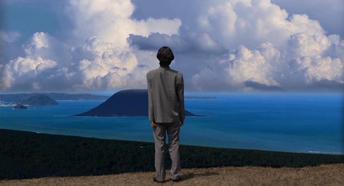 Photo by 탑스터 on October 12, 2025. May be an image of ocean, crater, horizon, cloud and text.