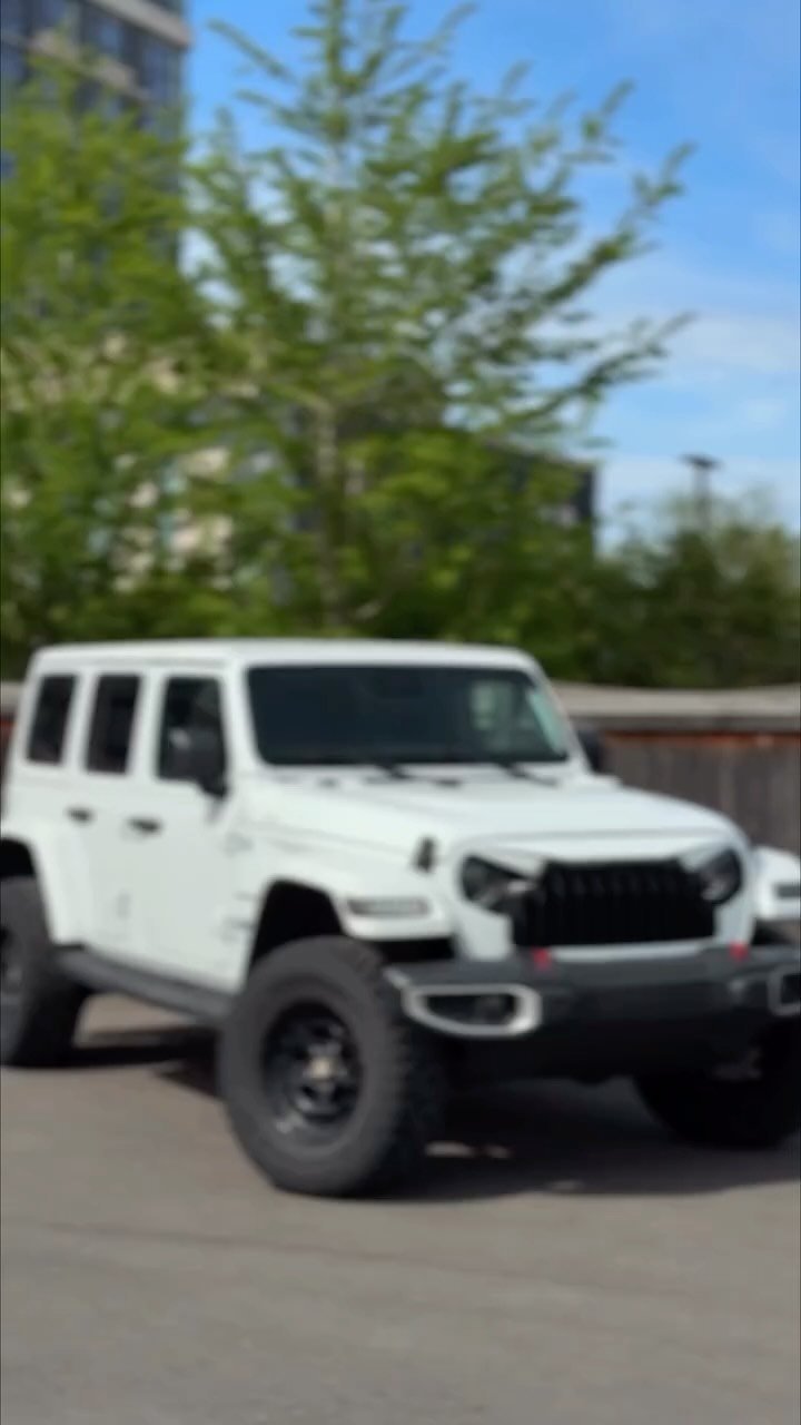 torontocarsalesandservice 게시물 이미지: STOP scrolling if you’ve ever wanted a...