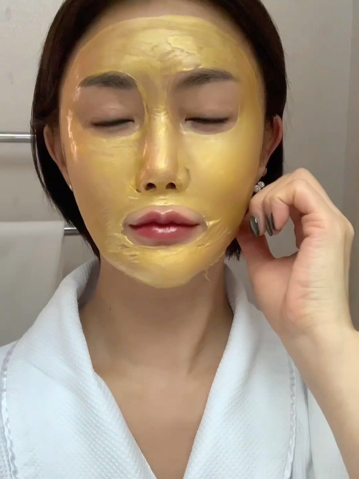 touchbella_ceo 게시물 이미지: 전문가가 추천하는 제대로된 꿀광 골드 리프팅 테라피 ✨

피부 진짜 예뻐지게...