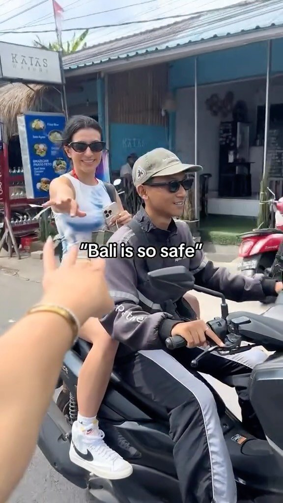 travel 게시물 이미지: Don’t let their cuteness fool you 🤣😭

Via...