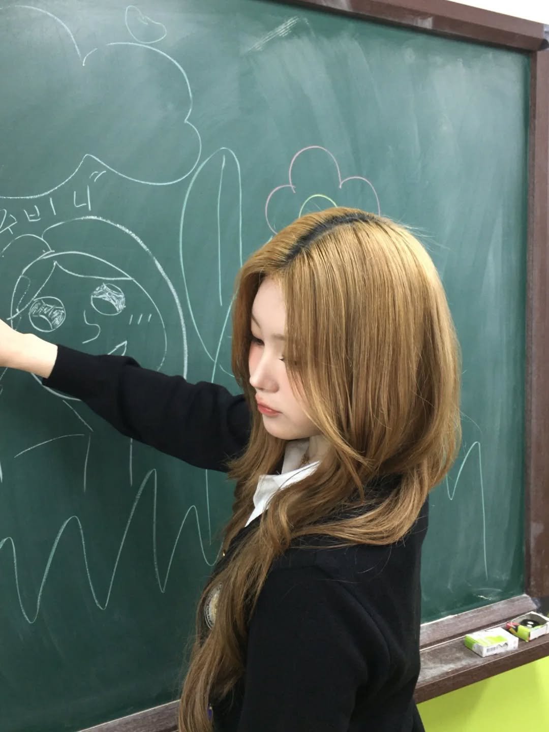 Photo shared by tripleS HOUSE on March 30, 2026 tagging @triplescosmos. May be an image of one or more people, hair, chalk drawing, mannequin and text.