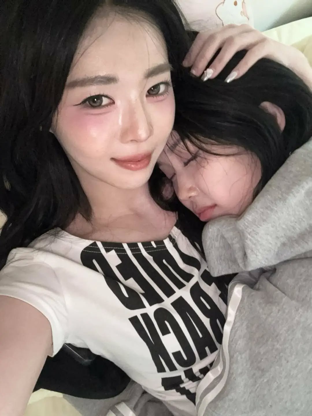 triples_house 게시물 이미지: 260622 Dahyun fromm update w/ Yubin

#DaHyun...