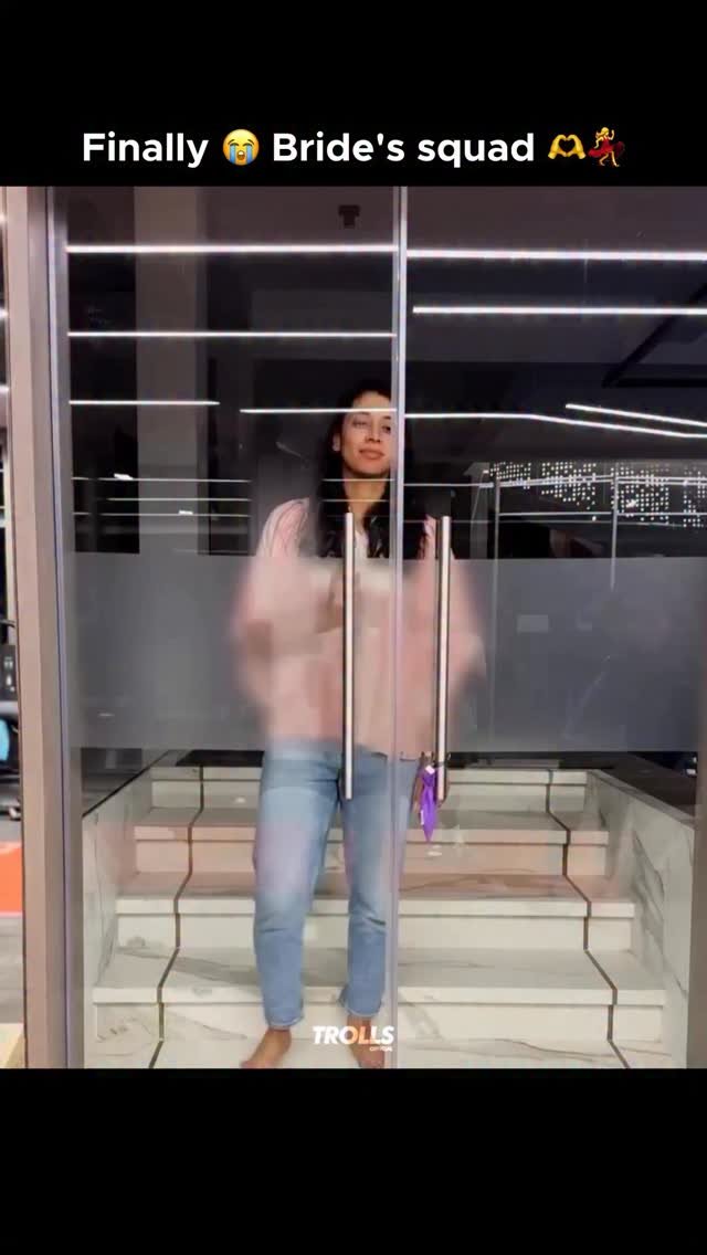 trolls_official 게시물 이미지: Smriti Mandhana shared a cute and joyful reel...