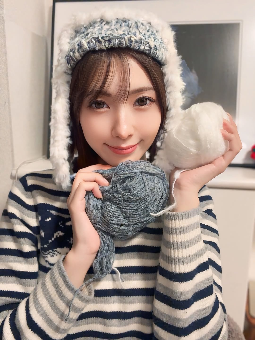 Photo by つばさ 舞❤️‍🔥 on December 26, 2025. May be an image of hat, knit, beret and text.