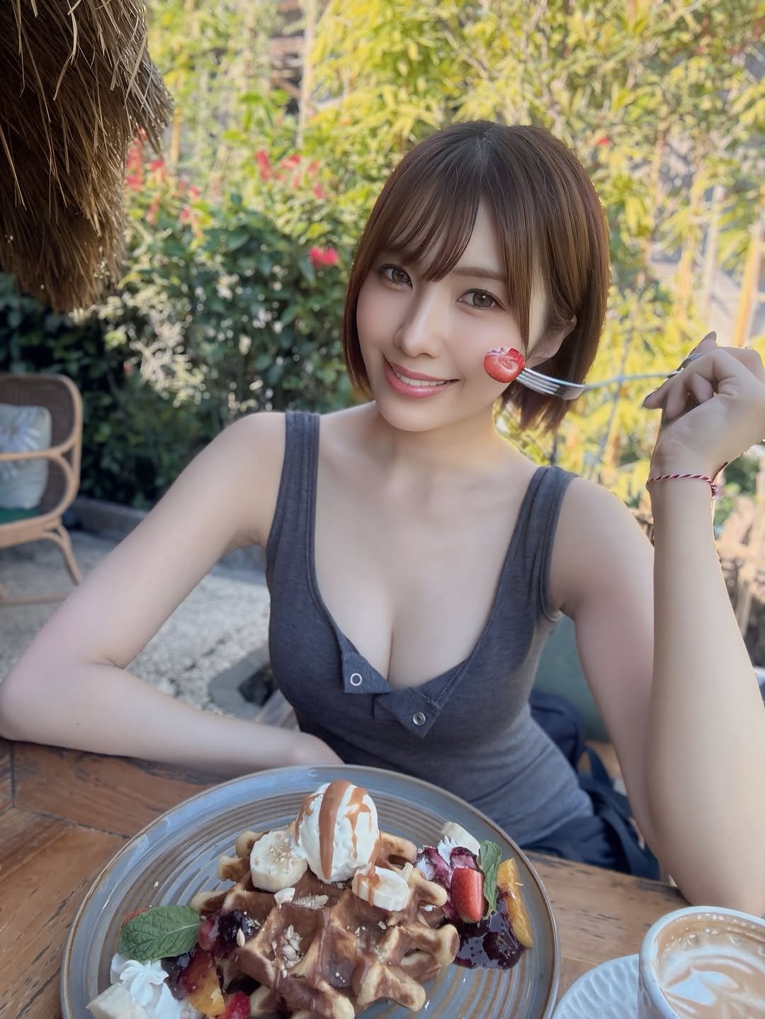 tubasa___mai 게시물 이미지: .
ワッフルあんまり好きじゃなかったんだけど、
ここのは格別‼️‼️
⁡
サクサク！天才！
美...