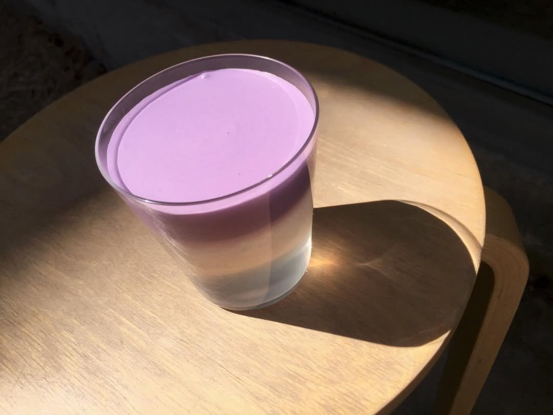 tumcoffeehouse 게시물 이미지: 우베를 아시나요 • • • 🍠🥛
제가 너무 좋아하는 색이라 궁금해서 이것 저것...